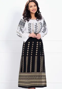 Ie traditionala Iasmina brodata cu simbolul frunzei si fir aurit imagine