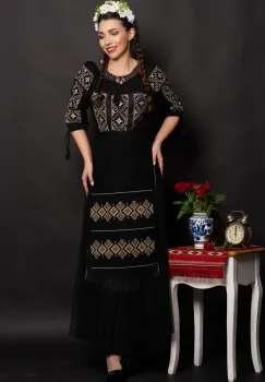 Ie traditionala neagra Nadia cu simbolul crucii brodat imagine