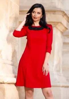Rochie de ocazie rosie evazata cu colier din margele negre imagine
