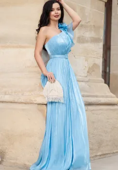 Rochie de seara lunga Fiorella bleu cu flore 3D pe umar imagine