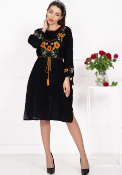 Rochie traditionala neagra Dafina cu flori orange brodate imagine
