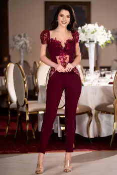 Salopeta eleganta bordo cu decupaj in zona taliei decorat cu broderie pretioasa imagine
