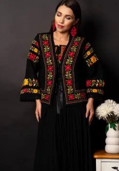 Vesta dama traditionala Bianca neagra cu broderie florala bogata imagine