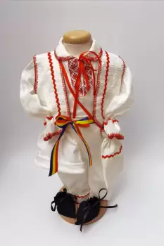 Compleu traditional baietel Rosu imagine