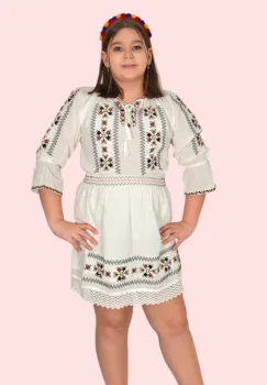 Compleu traditional fetite Raluca imagine