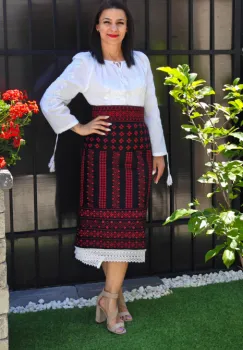 Costum Catrinta si Brau Mioara 10 imagine