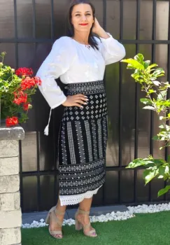 Costum Catrinta si Brau Mioara 12 imagine