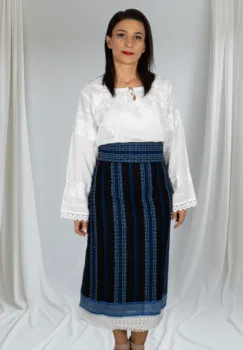 Costum Catrinta si Brau Mioara 2 imagine