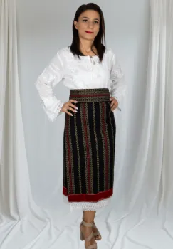 Costum Catrinta si Brau Mioara 4 imagine