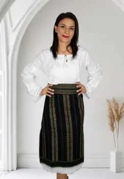 Costum Catrinta si Brau Mioara 5 imagine