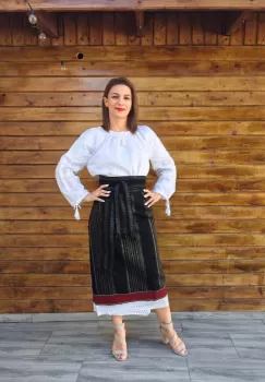 Costum IE Catrinta si Brau Mioara imagine