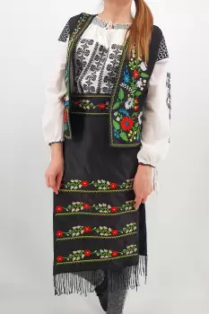 Costum Traditional - Vesta, brau si 2 Fote brodate cu model traditional Iulia imagine