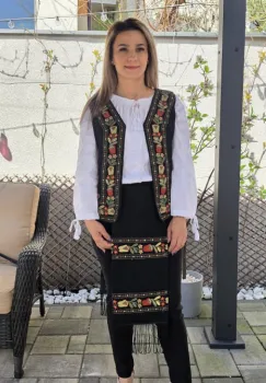 Costum Traditional Vesta si Fote Suzi 2 imagine