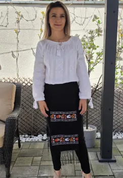 Fote brodate Suzi imagine