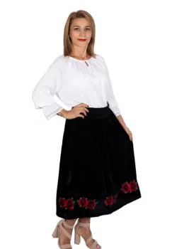 Fusta catifea 2 imagine