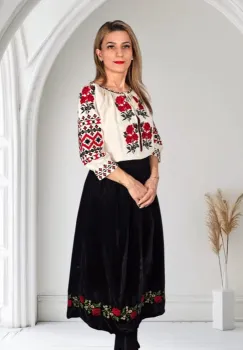 Fusta catifea 5 imagine