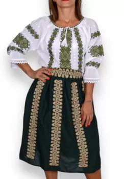 Fusta cu motive traditionale Doinita 2 imagine