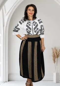 Fusta cu motive traditionale Doinita 3 imagine