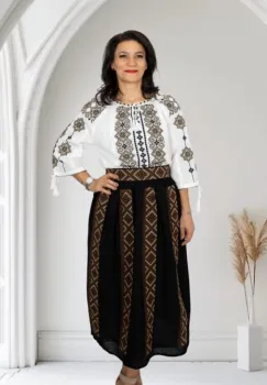 Fusta cu motive traditionale Doinita 4 imagine