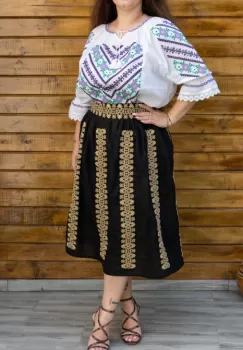 Fusta cu motive traditionale Doinita imagine