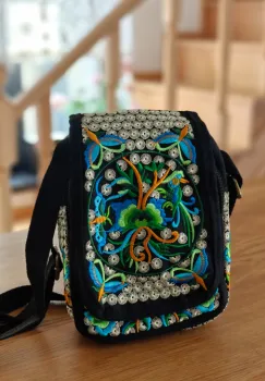 Geanta brodata traditional 17 imagine