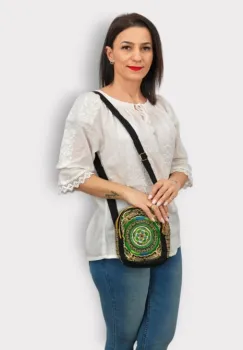 Geanta brodata traditional 5 imagine