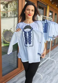 Ie traditionala baieti Costel 4 imagine