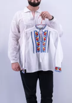 Ie traditionala baieti Dobrin imagine