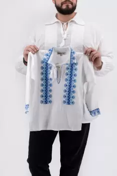 Ie traditionala baieti Mircea 5 imagine