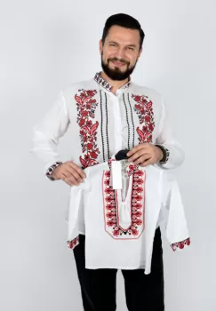 Ie traditionala baieti Mircea 6 imagine