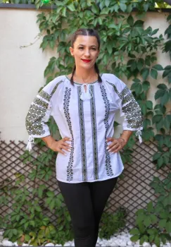 Ie Traditionala Clara imagine