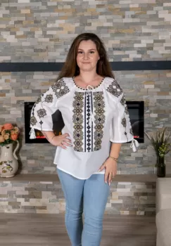 Ie Traditionala Victoria imagine