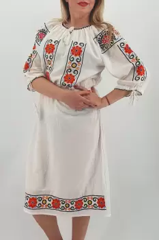 Rochie Traditionala Corinuta 4 imagine