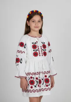 Rochie traditionala fetite Andrea 7 imagine