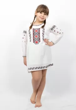 Rochie traditionala fetite Maria 13 imagine