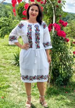 Rochie Traditionala Frusina 4 imagine
