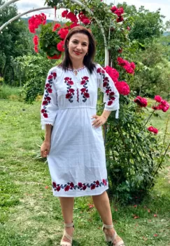 Rochie Traditionala Lacramioara 5 imagine