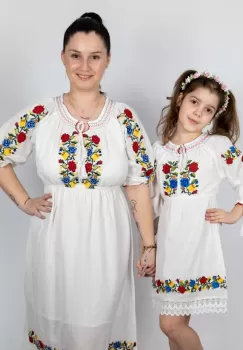 Rochie Traditionala Luminita 6 imagine