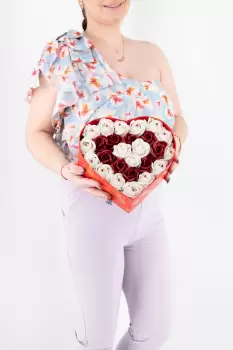 Set cadou Trandafiri sapun 12 imagine