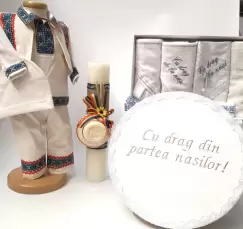 Set Traditional Botez Baiat - Costumas + Trusou + Cutie + Lumanare 3 imagine