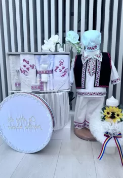 Set Traditional Botez - Costumas+Trusou+Cutie+Lumanare Baiat 6 imagine