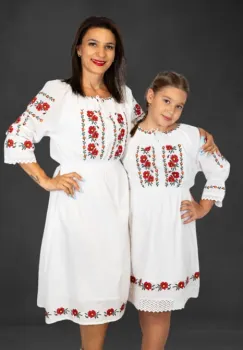 Set Traditional Mama fiica Maricica imagine