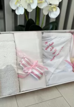 Trusou Botez Fetite 10 imagine