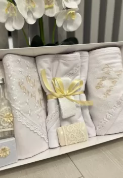 Trusou Botez Fetite 14 imagine