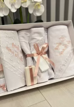 Trusou Botez Fetite 17 imagine