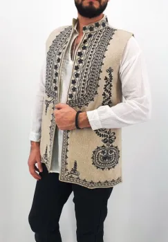 Vesta brodata Ahile 2 imagine