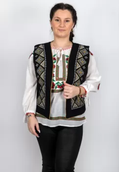 Vesta brodata cu model traditional Alina 13 imagine