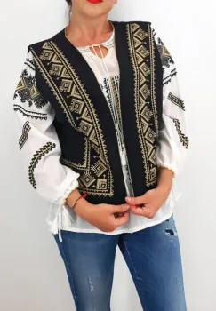 Vesta brodata cu model traditional Alina 5 imagine