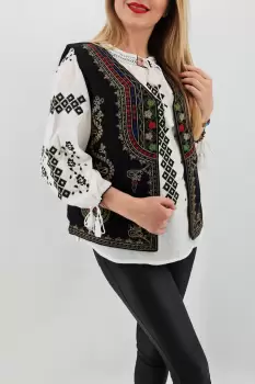 Vesta brodata cu model traditional Angelica 4 imagine