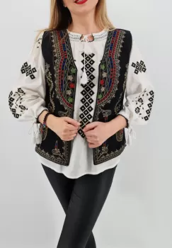 Vesta brodata cu model traditional Angelica 4 imagine